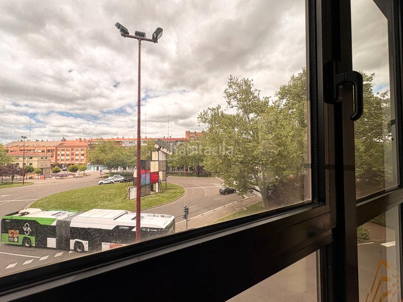 Foto 25b89730-ef98-4849-b83d-8d86570baa90. Ufficio in paseo de zorrilla 127 in La Rubia Valladolid