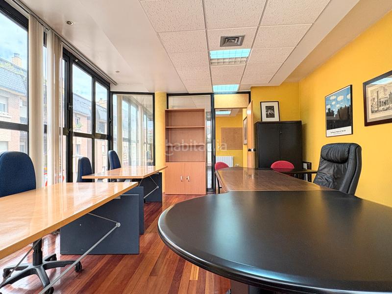 Foto 278795a7-53eb-477e-ae6f-9aa526348987. Ufficio in paseo de zorrilla 127 in La Rubia Valladolid