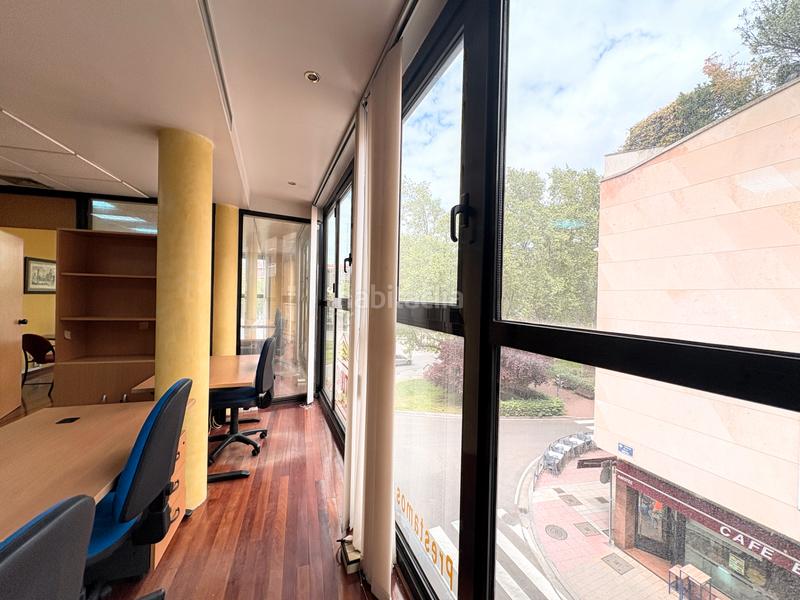 Foto 2913f5af-d4a4-4e85-862e-d74c67ea0306. Ufficio in paseo de zorrilla 127 in La Rubia Valladolid