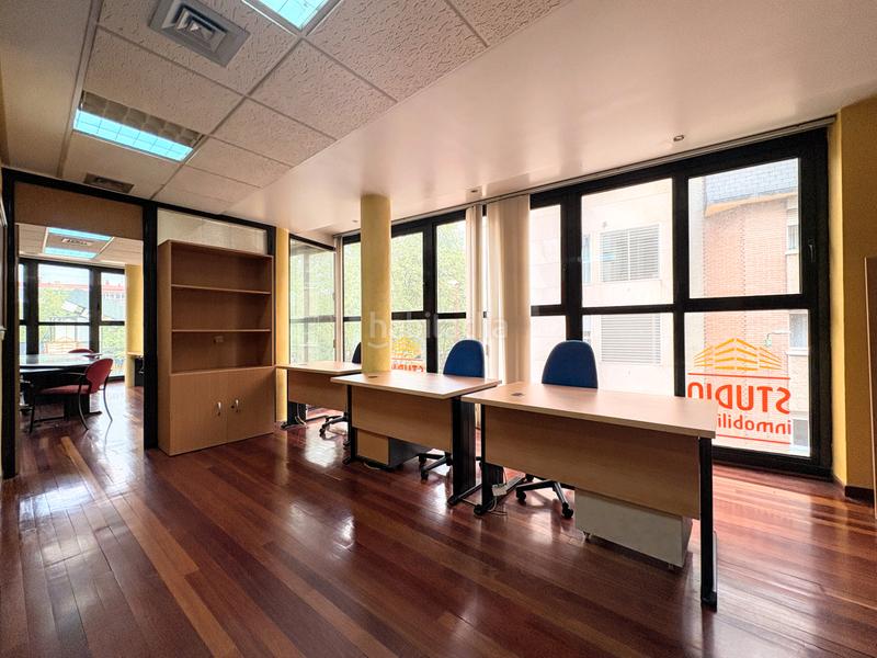 Foto 62096e2e-61f1-49a1-9776-5bfc859c94d2. Ufficio in paseo de zorrilla 127 in La Rubia Valladolid