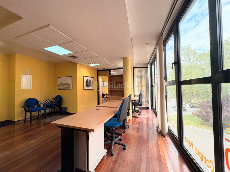 Foto cf0b145c-05d7-4714-938f-ef87603528e3. Ufficio in paseo de zorrilla 127 in La Rubia Valladolid