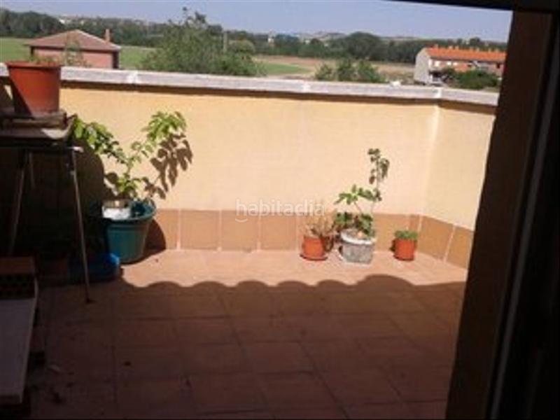 Foto 8b93d1ef-b51d-4978-88e8-74c640abfa3a. Ático en calle martín flainez 3 en Santovenia de Pisuerga