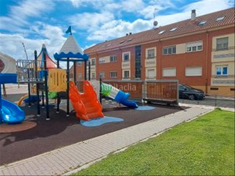 Foto afa03843-6452-4c8f-bc7e-3ad08d42b544. Attico in calle martín flainez 3 in Santovenia de Pisuerga