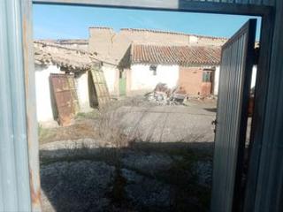Xalet a Calle corro amarillo 1