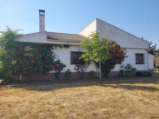 Chalet in Matapozuelos