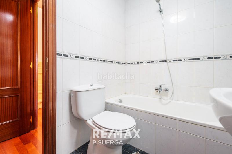 Foto 03c4ca79-577e-4887-b5d8-decc21f3533c. Chalet in camino la de mona 8 in Fuensaldaña