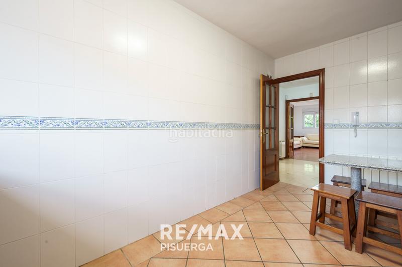 Foto 634190b8-6232-4247-a9a0-0e25cb5d667d. Chalet in camino la de mona 8 in Fuensaldaña