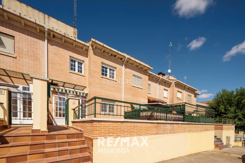 Foto 7187f71a-e7c1-40f8-9ae7-fc0356837242. Chalet in camino la de mona 8 in Fuensaldaña