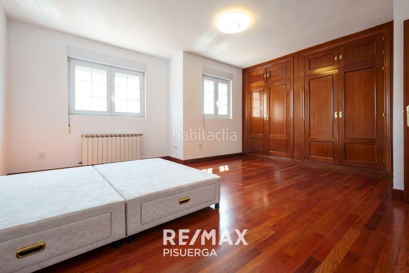 Foto 9685c0af-45f2-4158-a83f-538793148b1e. Chalet in camino la de mona 8 in Fuensaldaña