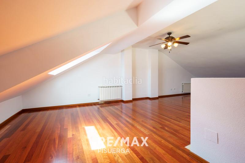 Foto 97e50b60-6f36-40c6-a351-c17499e69e55. Chalet in camino la de mona 8 in Fuensaldaña