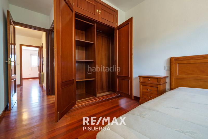 Foto b383fce2-4301-458a-b78b-d0d0df96badd. Chalet in camino la de mona 8 in Fuensaldaña