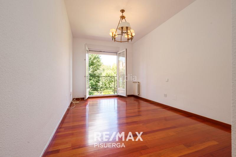 Foto c7884296-19ac-423f-92ff-3dbeaefc903a. Chalet in camino la de mona 8 in Fuensaldaña