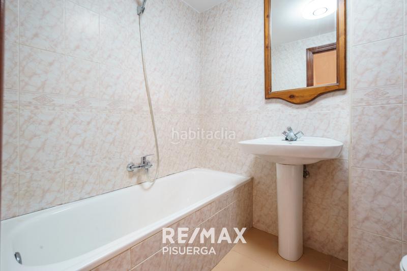 Foto eb167ad2-58ab-4bc8-94f2-71d157fed6fd. Chalet in camino la de mona 8 in Fuensaldaña