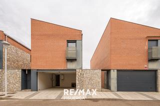 Chalet in Calle felipe iv 5