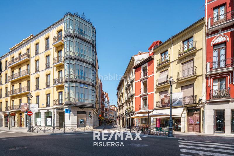 Foto e0b2cea8-1b22-4647-82cf-974aeace059d. Édifice dans calle bajada de la libertad 19 dans Centro Valladolid