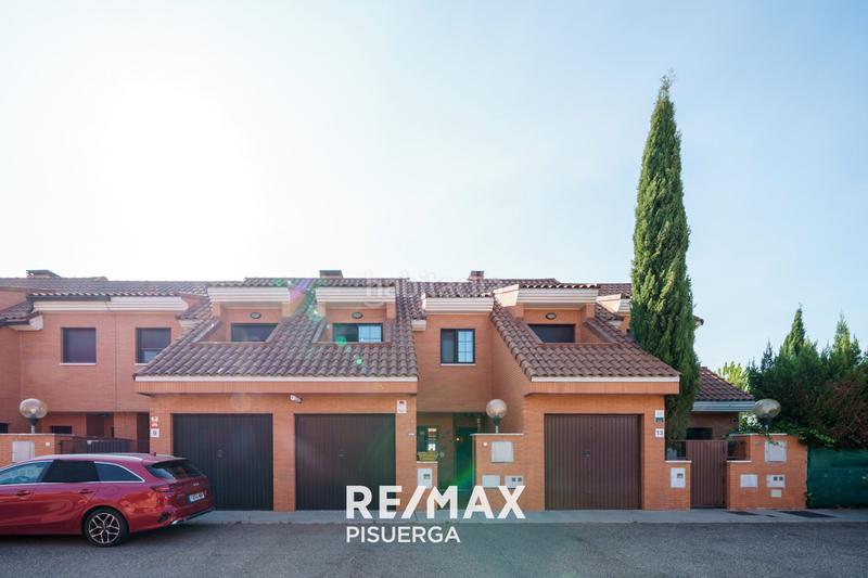 Foto 168697a8-0115-460b-9303-164187ea45ef. Maison dans calle picos de urbion 11 dans Aldeamayor de San Martín