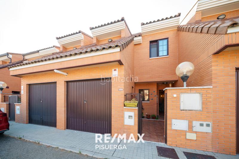 Foto 5f71aeac-a80a-4bbd-9e4d-a3b890776e9c. Maison dans calle picos de urbion 11 dans Aldeamayor de San Martín