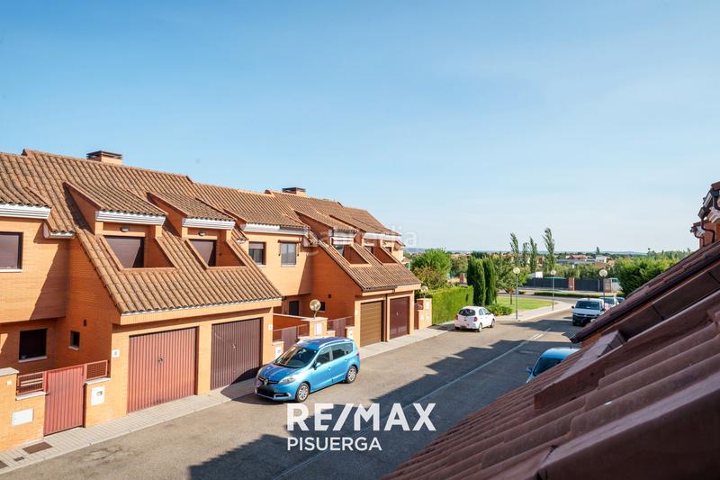 Foto 64504d17-cca0-4a31-bb64-49d595ed41ea. Maison dans calle picos de urbion 11 dans Aldeamayor de San Martín