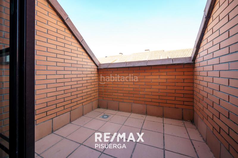 Foto 9054f27d-a88d-4d56-9451-da84bf032d4c. Maison dans calle picos de urbion 11 dans Aldeamayor de San Martín