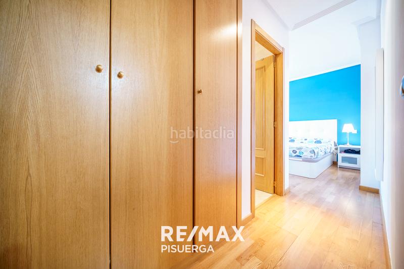 Foto c90f3dd7-c677-4b77-ac04-ce88c02029da. Maison dans calle picos de urbion 11 dans Aldeamayor de San Martín