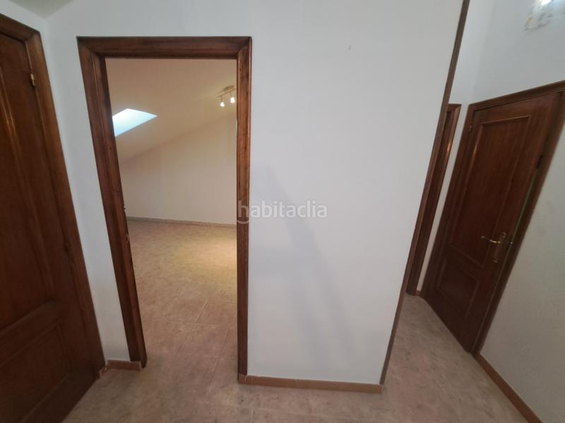 Foto 5d0e8c16-bdcf-403e-bd91-6833ae40daac. Chalet in calle luna 32 in La Farola Valladolid