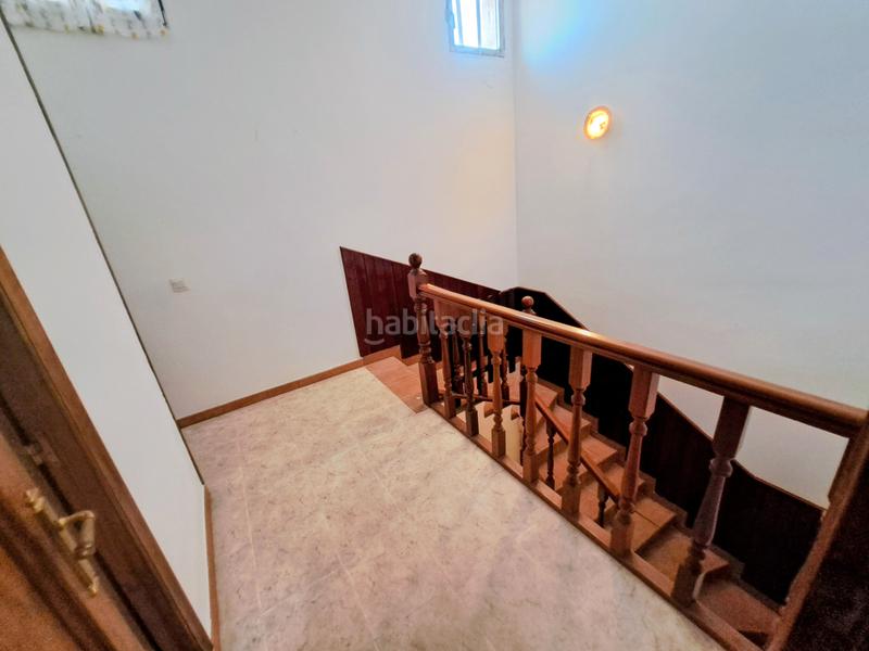 Foto f5ad84e1-63b8-4c8a-9761-0621963ecd18. Chalet in calle luna 32 in La Farola Valladolid