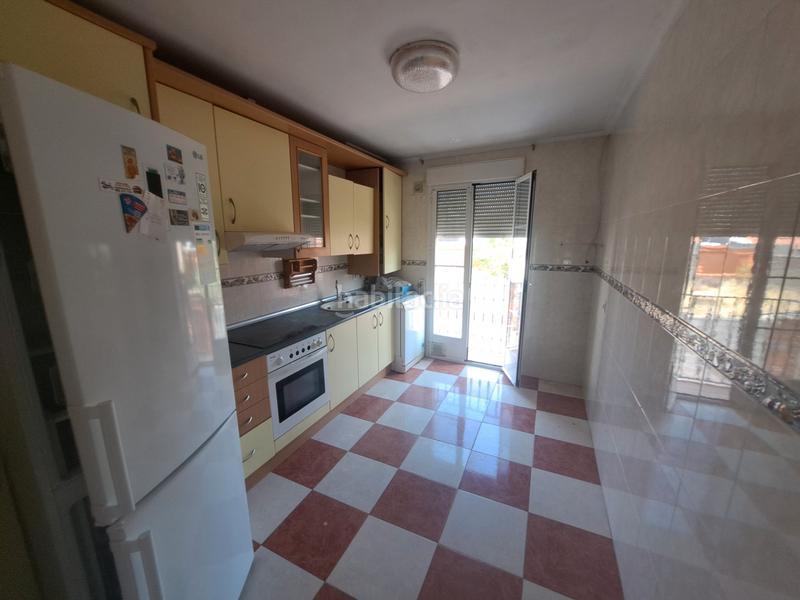 Foto 8ed2daf1-6e23-4f49-8011-e5595b6e9655. Chalet in calle luna 32 in La Farola Valladolid