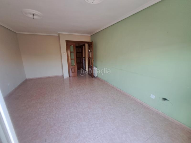 Foto b3bb1722-f805-46bc-a19b-66926f794a6d. Chalet in calle luna 32 in La Farola Valladolid