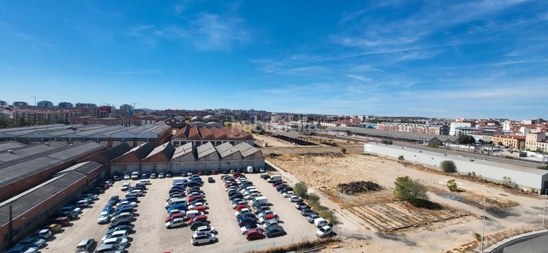 Foto 3ec2f041-001d-4d2c-bceb-219383dea15e. Dachwohnung in calle canterac 1 in Delicias Valladolid