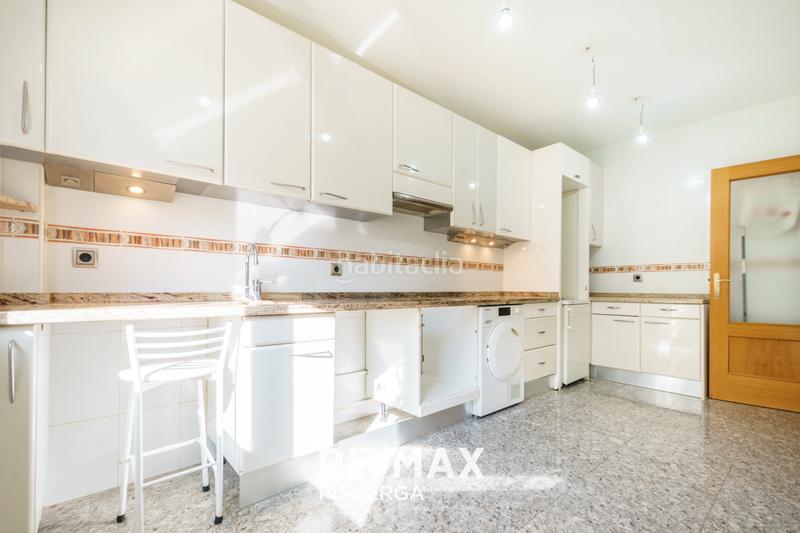 Foto 9e1ab491-bda9-424d-a603-6d7b60a35dc0. Chalet in calle de juan de Valladolid 66 in Parquesol Valladolid