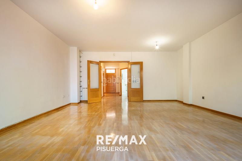 Foto b87429e5-a31e-4835-940c-619ca9af6091. Chalet in calle de juan de Valladolid 66 in Parquesol Valladolid