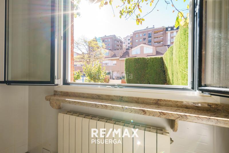 Foto d3f482cf-90e2-434d-82c6-97e74ec6e52e. Chalet in calle de juan de Valladolid 66 in Parquesol Valladolid