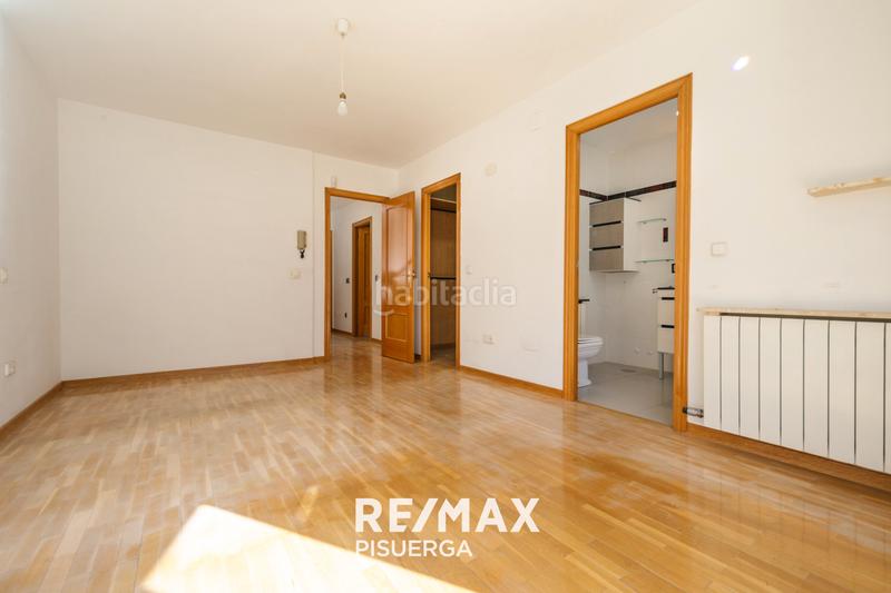 Foto f4be873e-bbcc-481c-b7c4-9267c490adc5. Chalet in calle de juan de Valladolid 66 in Parquesol Valladolid