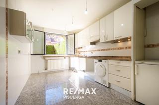 Chalet in Calle de juan de valladolid 66