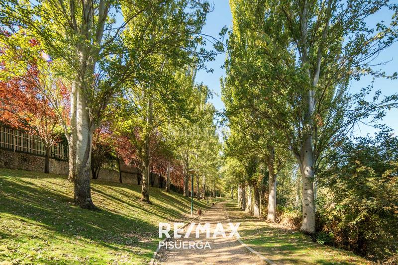 Foto 0c77bdf3-7861-4e14-8051-adcf7aed47de. Chalet en calle de juan de Valladolid 66 en Parquesol Valladolid