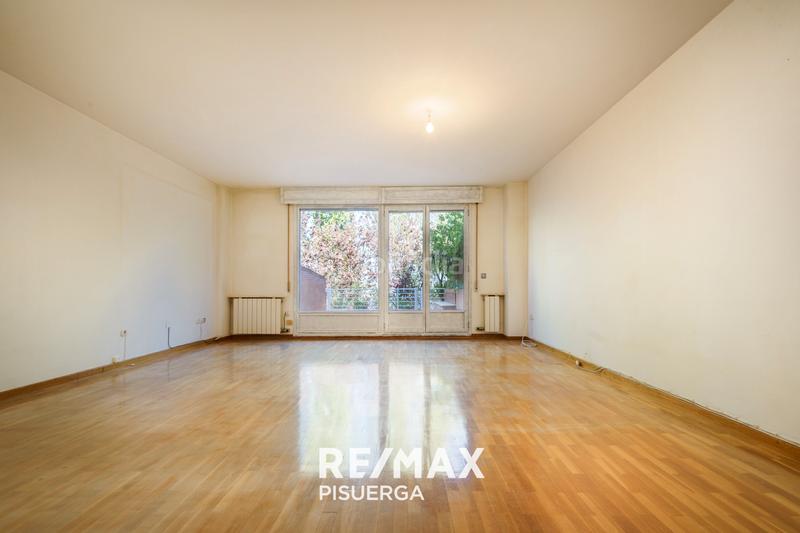 Foto 11e1c1ea-4b5c-4053-bdd1-de78e7057290. Chalet en calle de juan de Valladolid 66 en Parquesol Valladolid