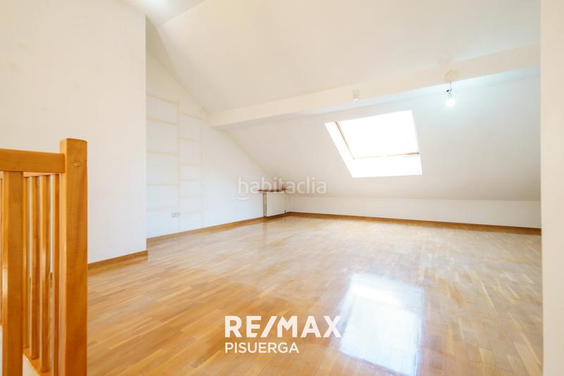 Foto 95439cb1-46c7-4191-afea-cc7a7f379433. Chalet en calle de juan de Valladolid 66 en Parquesol Valladolid