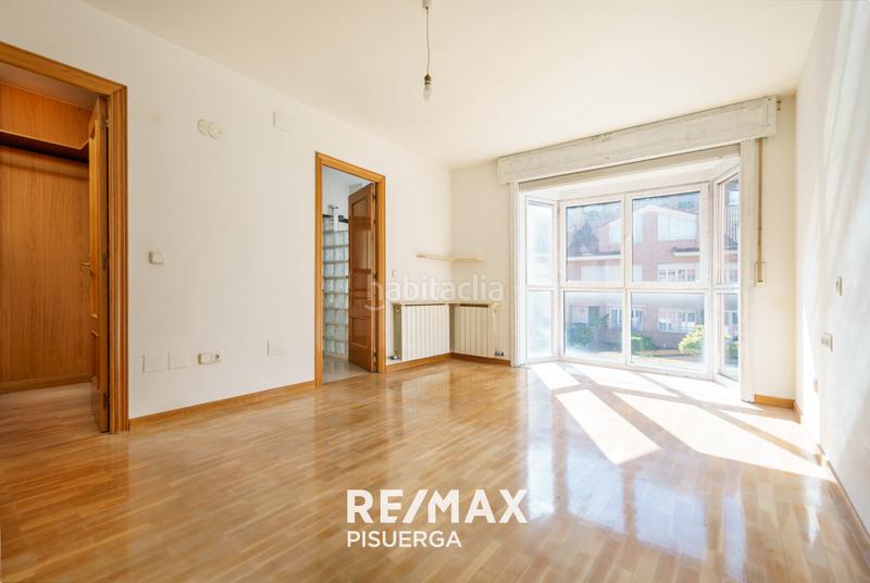 Foto b5e152c0-3637-44df-ae0a-ea5ae7279165. Chalet en calle de juan de Valladolid 66 en Parquesol Valladolid