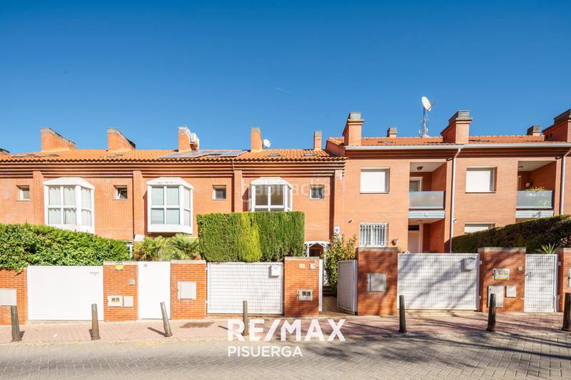 Foto 2e7a5a5f-3e28-40ea-9a1e-36f3ff4f0024. Chalet in calle de juan de Valladolid 66 in Parquesol Valladolid