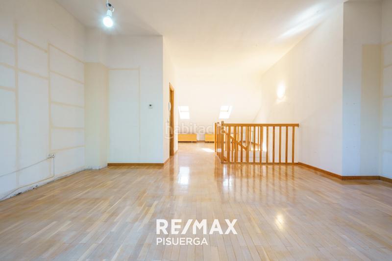 Foto f583cede-cc15-42ef-9e69-80d52e5b1ed7. Chalet in calle de juan de Valladolid 66 in Parquesol Valladolid