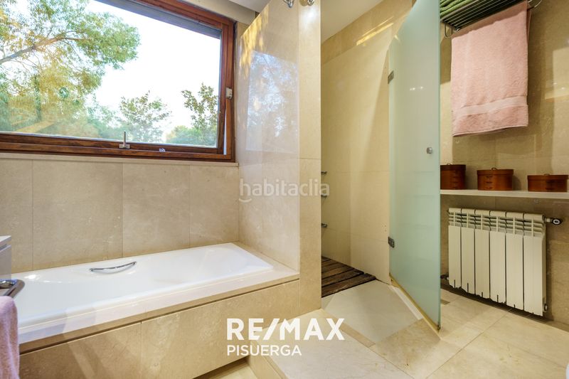Foto 42a74c02-2a0d-4569-a7fe-9f0819f952a1. Chalet in calle barlovento 182 in Boecillo