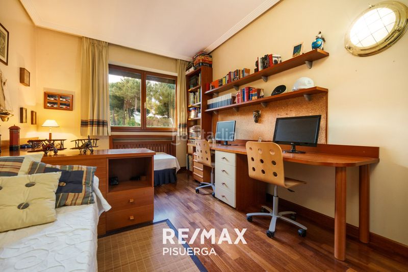 Foto 5ec74dd2-c545-430b-92d3-91af6cd0fab4. Chalet in calle barlovento 182 in Boecillo