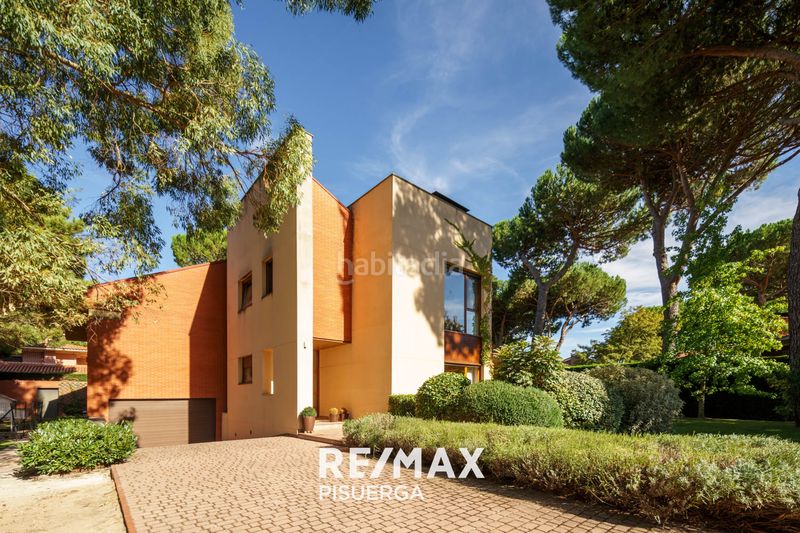 Foto 79af7be4-8e4a-4c10-9e1e-ebb524583589. Chalet in calle barlovento 182 in Boecillo