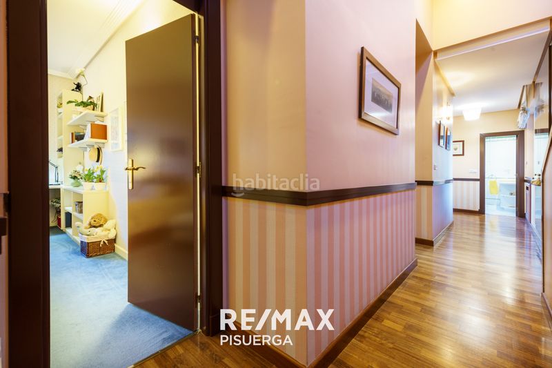 Foto b2bccd8c-26d4-410f-9405-96d44613b2cd. Chalet in calle barlovento 182 in Boecillo