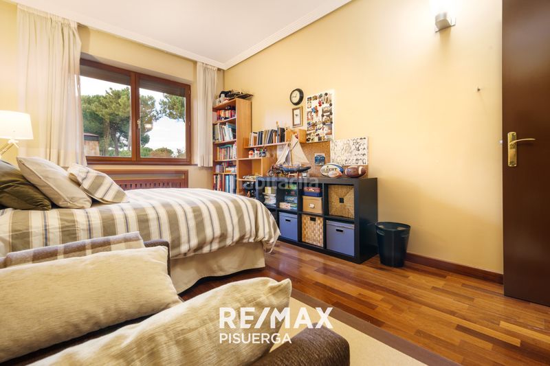 Foto f59dbcad-b6c5-41ae-a783-8495341a131e. Chalet in calle barlovento 182 in Boecillo