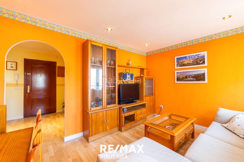 Foto 83d57f94-4ee4-4c46-83c7-854d0d574330. Piso en calle trinquete 2 en Cigales