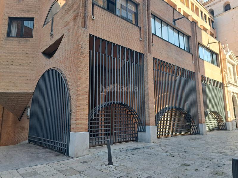 Foto cda86165-ecf6-469c-82cd-ee14b9ea46ee. Parking coche en Centro Valladolid