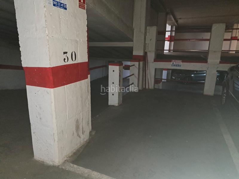 Foto f0c0bdd9-74de-474a-a09b-6c3c73f97486. Parking coche en Centro Valladolid