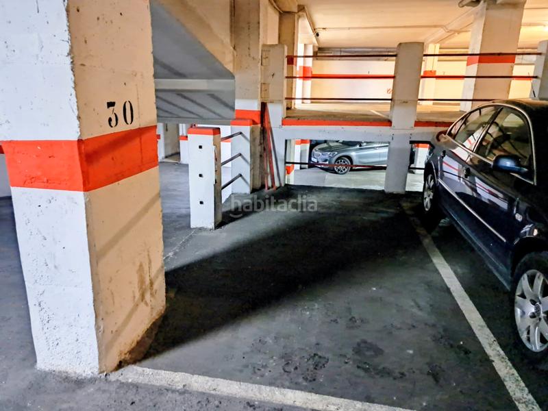 Foto ff3c4df3-e248-4e15-b8a2-07d4333e6f2f. Parking voiture dans Centro Valladolid