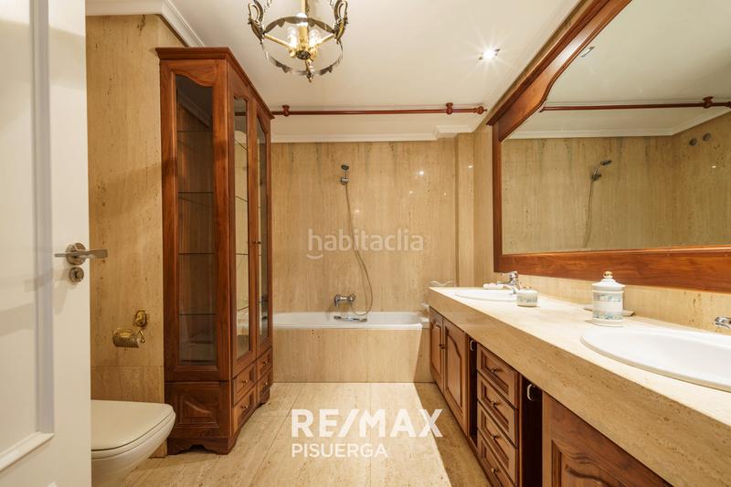 Foto 4e495d1a-e4e5-4e8d-937d-211b76937530. Chalet in calle la flauta mágica 8 in El Berrocal Valladolid